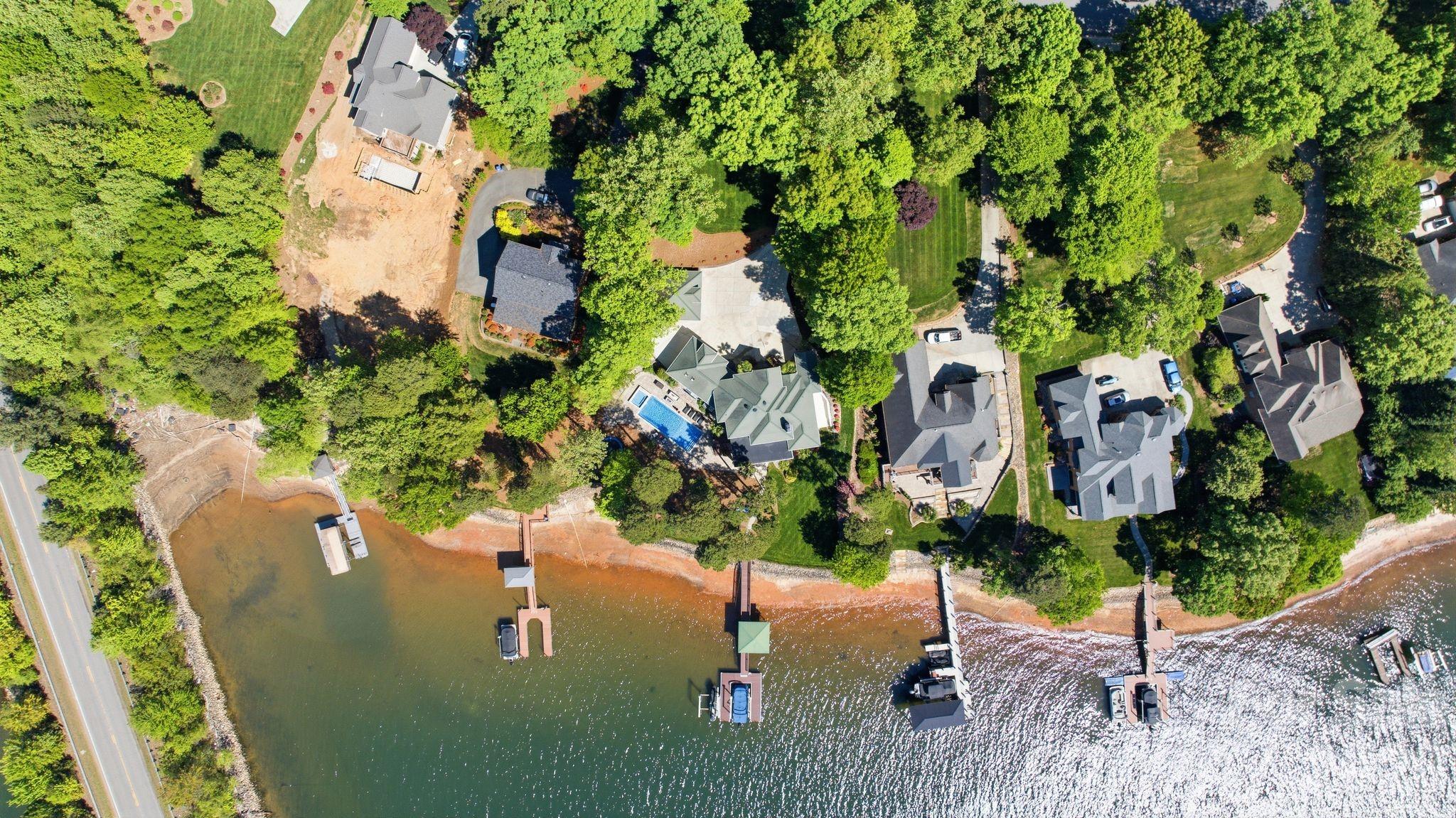 Pinnacle Shores - Residential