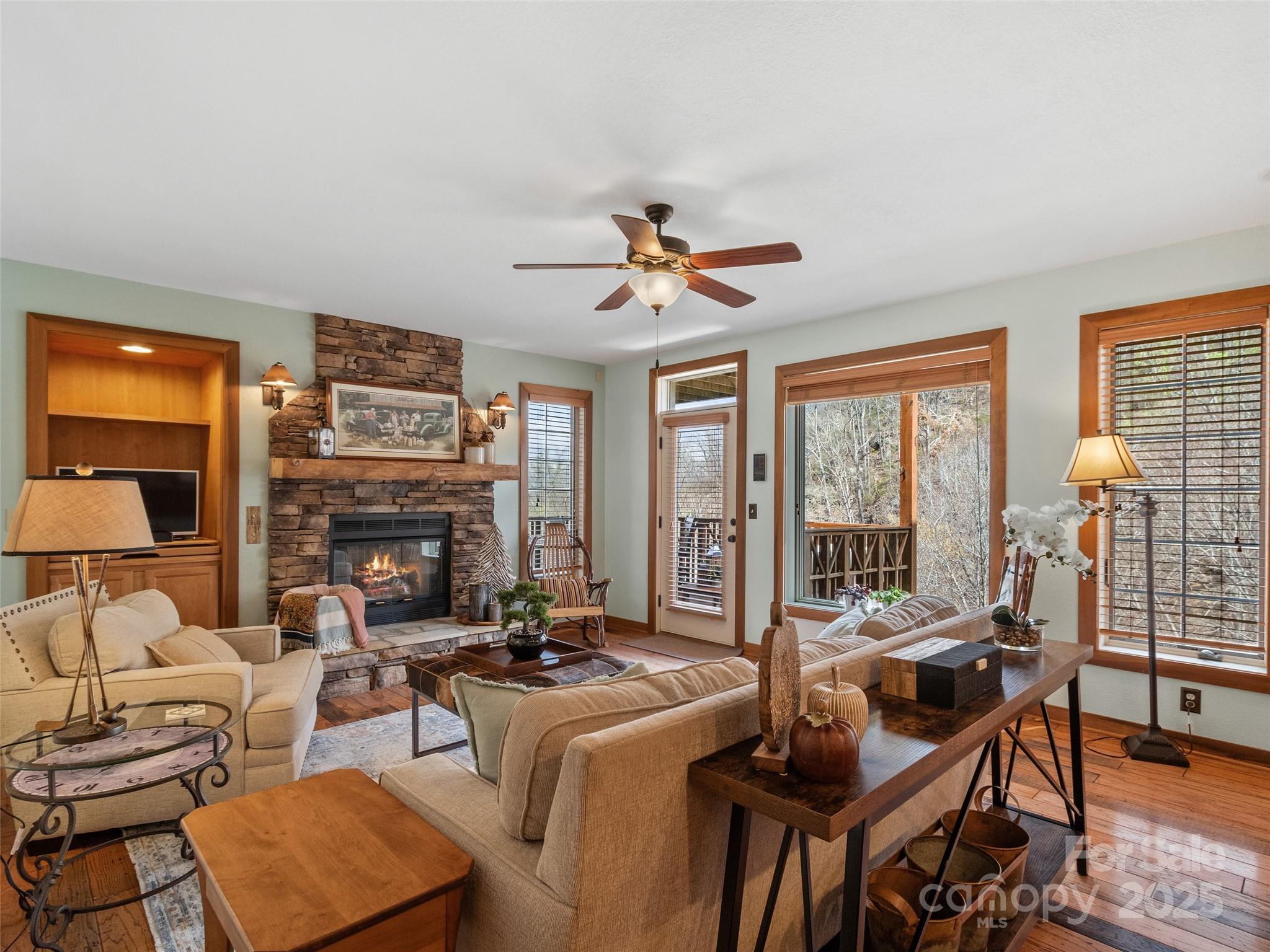 222 Creekside Way D201
