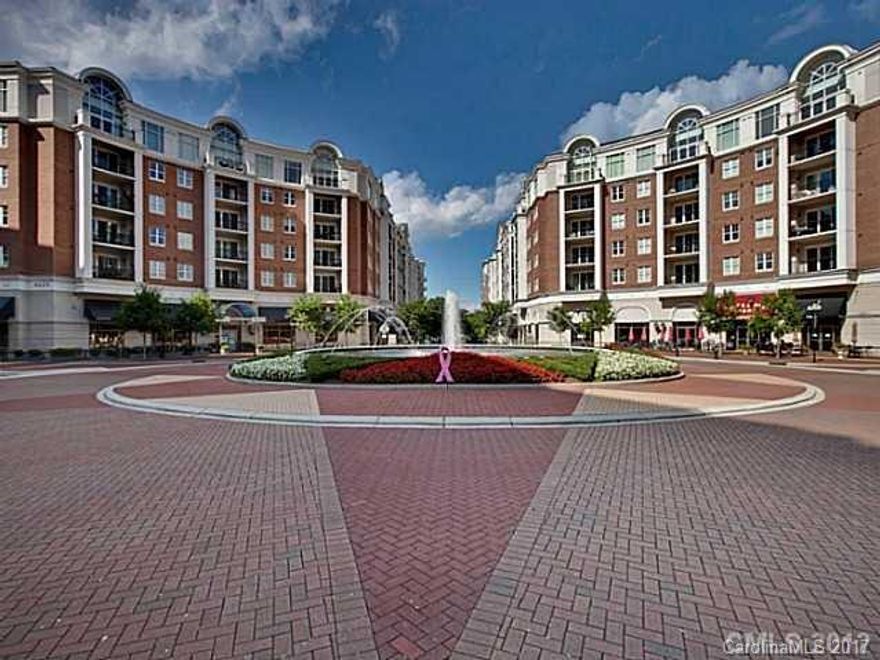 Luxury 3bd unit in popular Piedmont Row! Double terrace from Master and living room, granite counter tops, beautiful kitchen island, hardwood floors throughout main, upgraded lighting & ceiling fans, stainless steel appliances included, washer/dyer included, 3 -walk in closets, 3bds & computer niche, community pool, clubhouse, outdoor & bus. center. short elevator ride to restaurants below!