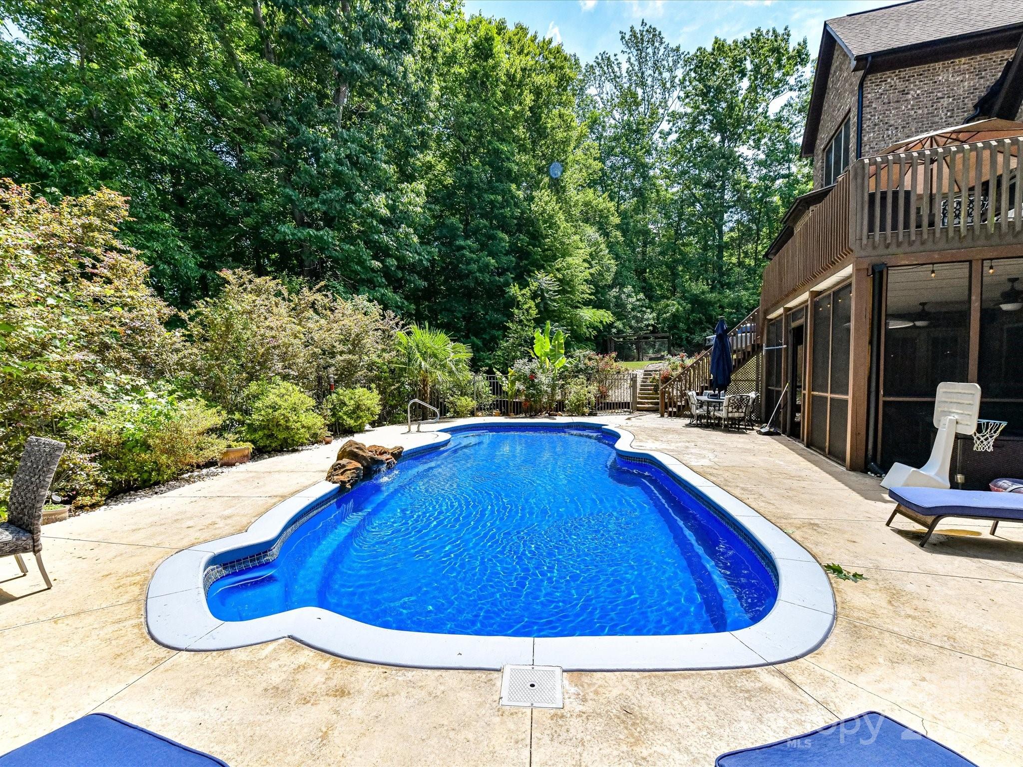 Elmhurst Estates - Residential