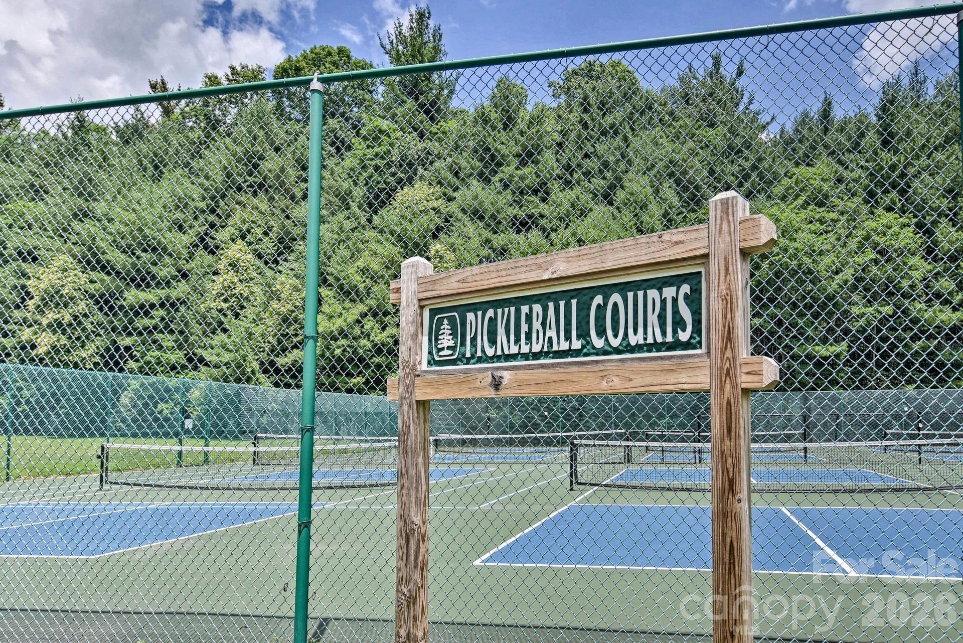 Linville Land Harbor - Residential