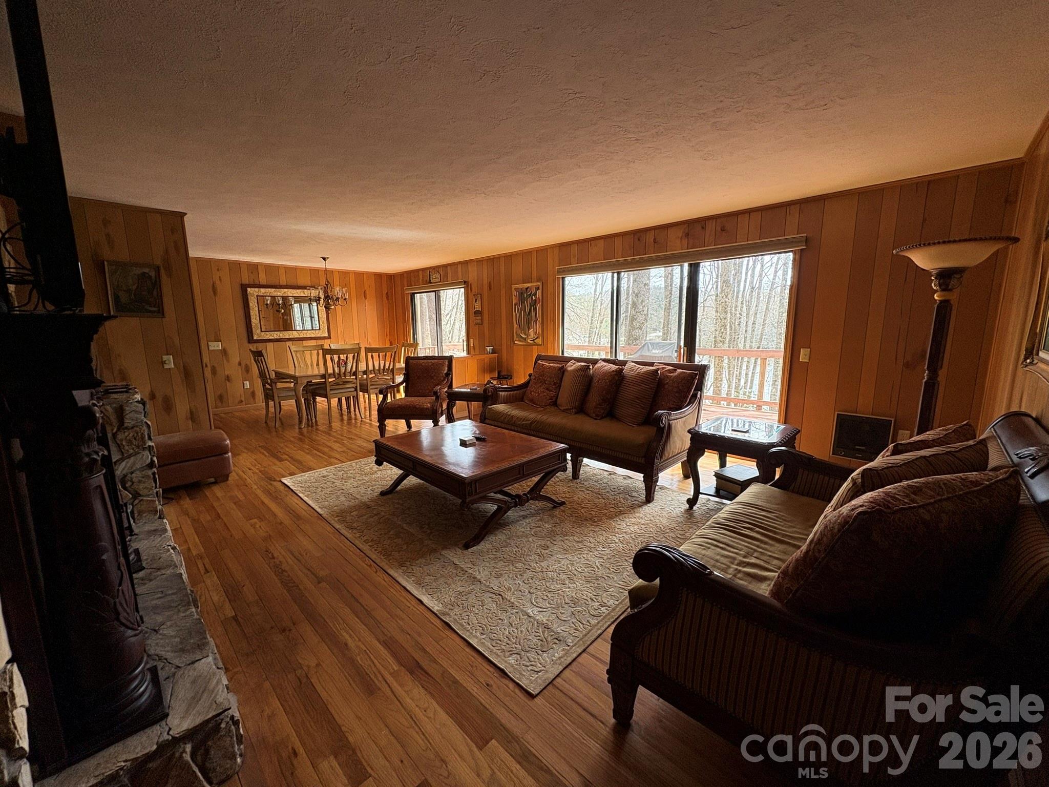 114 Lady Slipper Loop