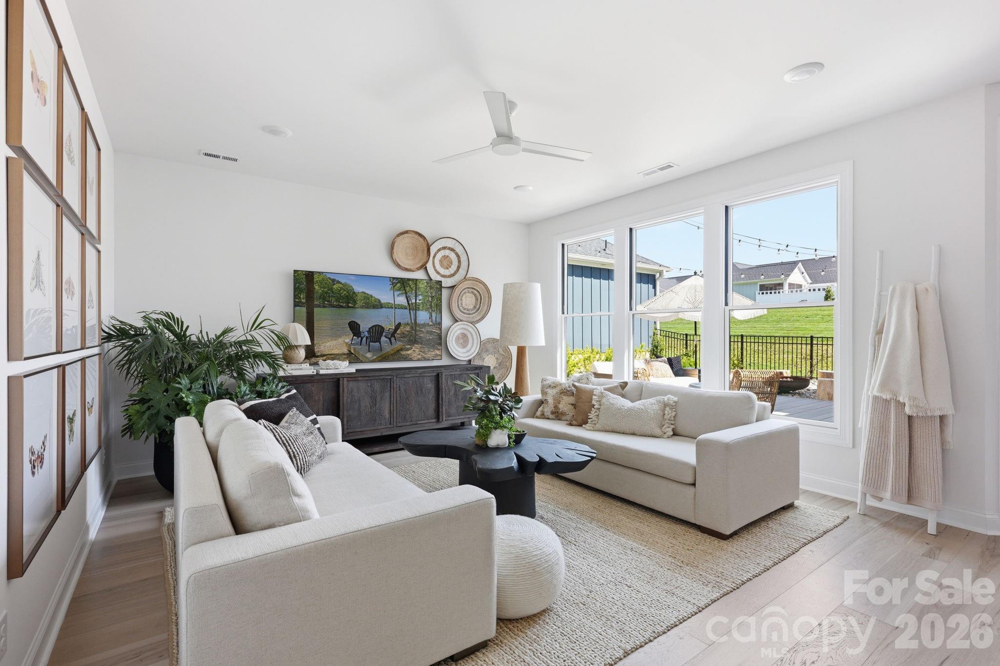 127 Lake Cove Way