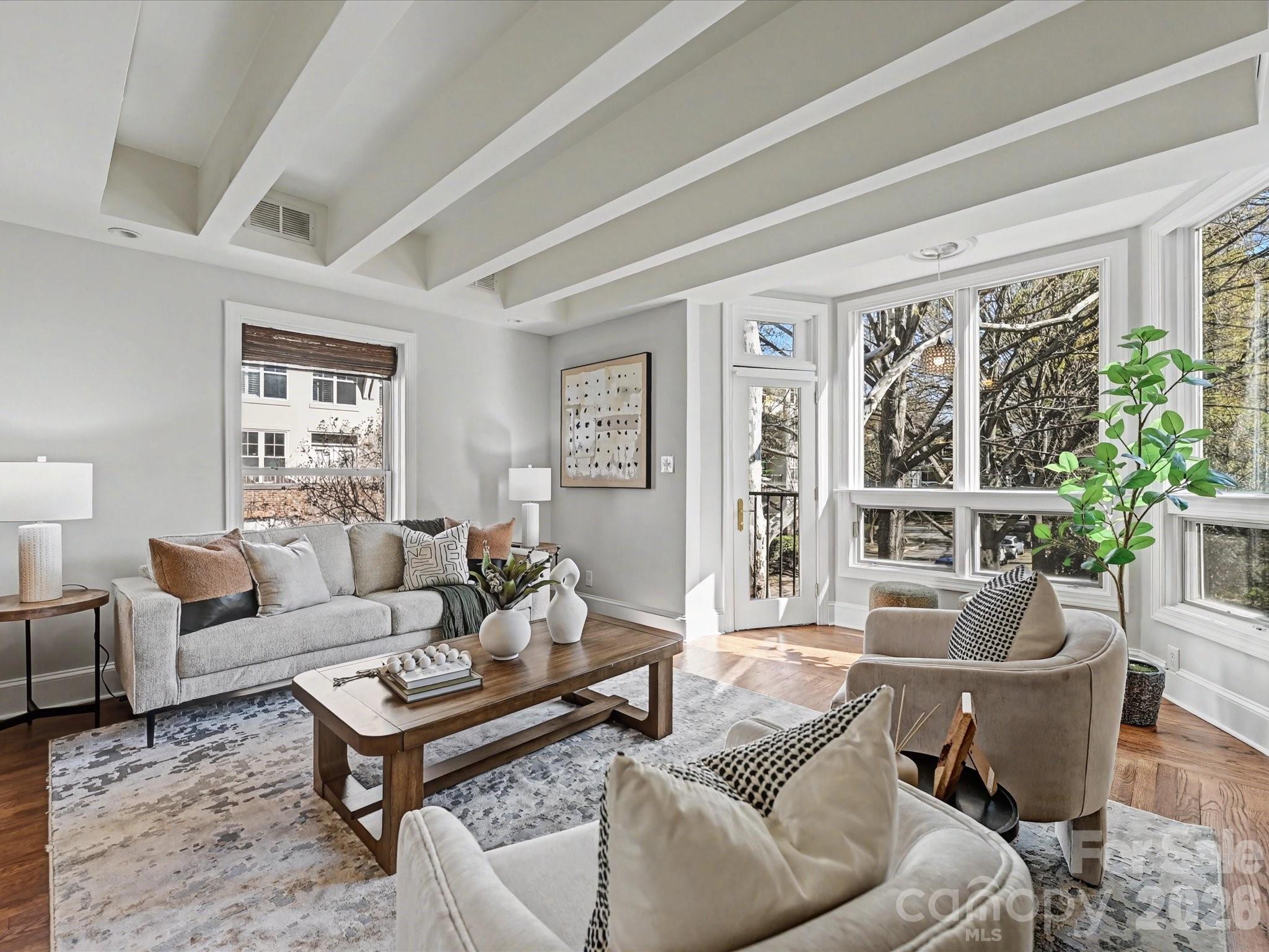 Sixth And Pine - Residential