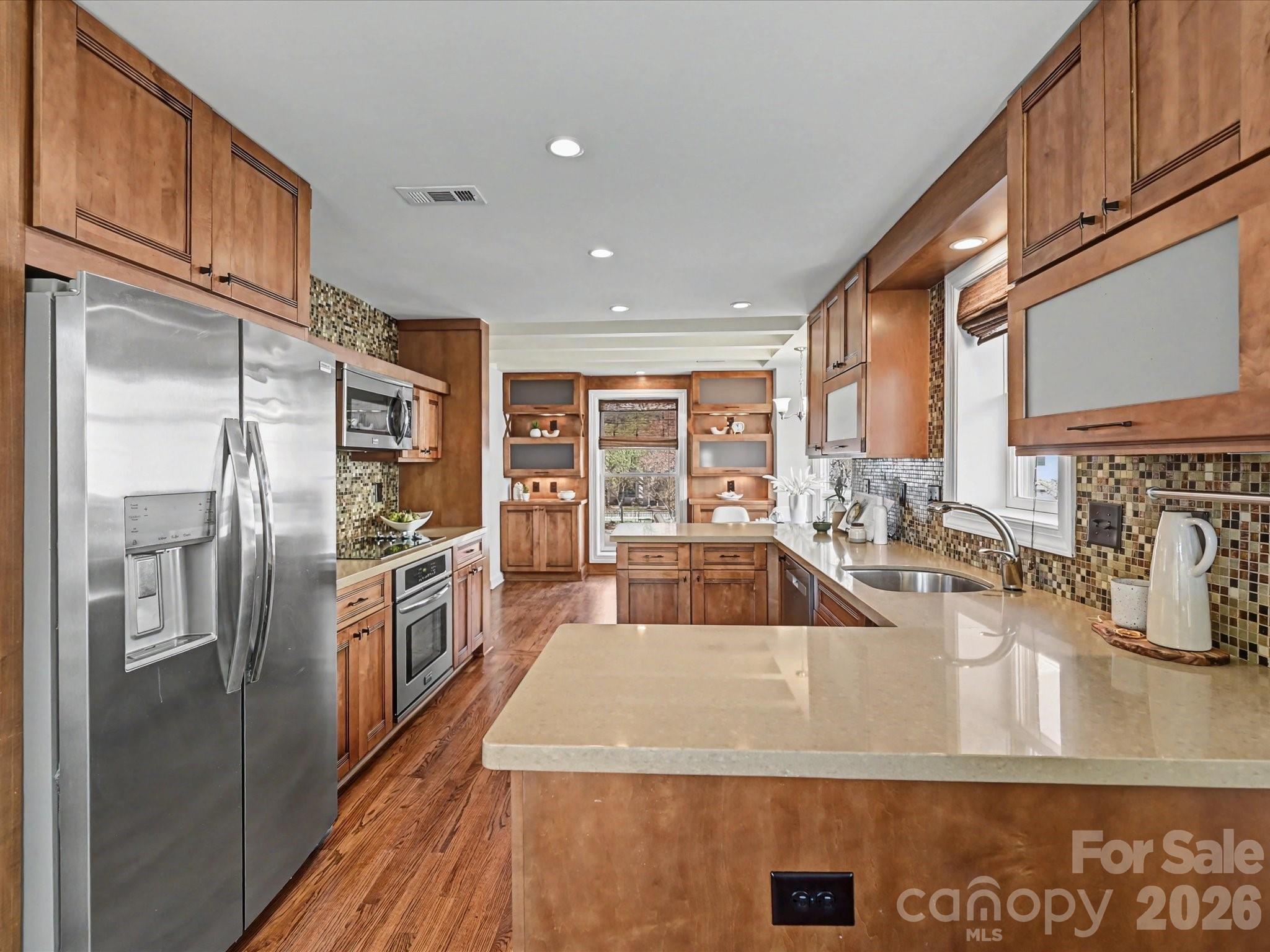 Sixth And Pine - Residential