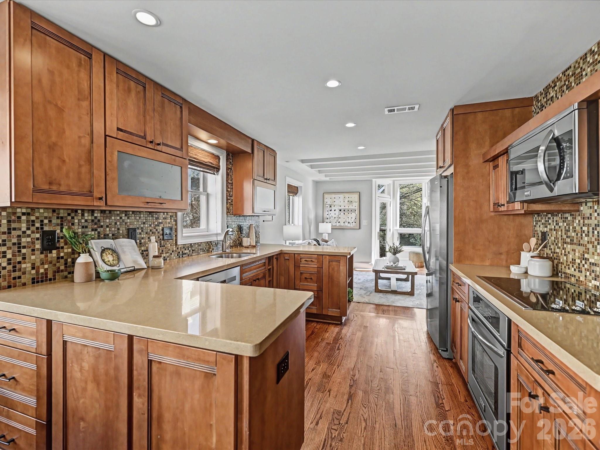 Sixth And Pine - Residential