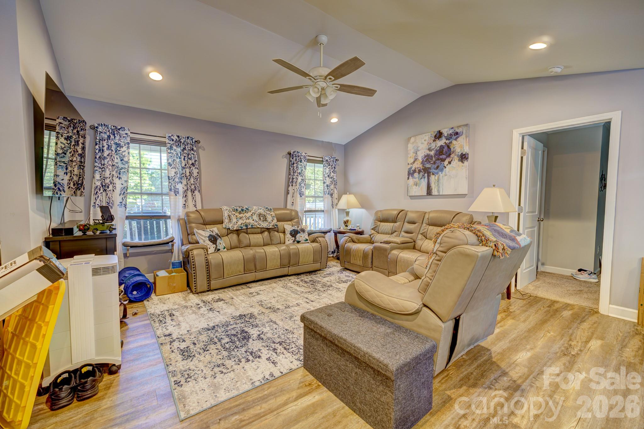 301 Delview Drive 5