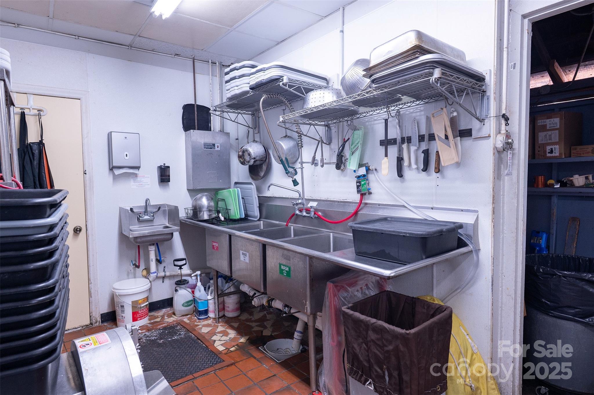 2934 & 2938 Shamrock Drive