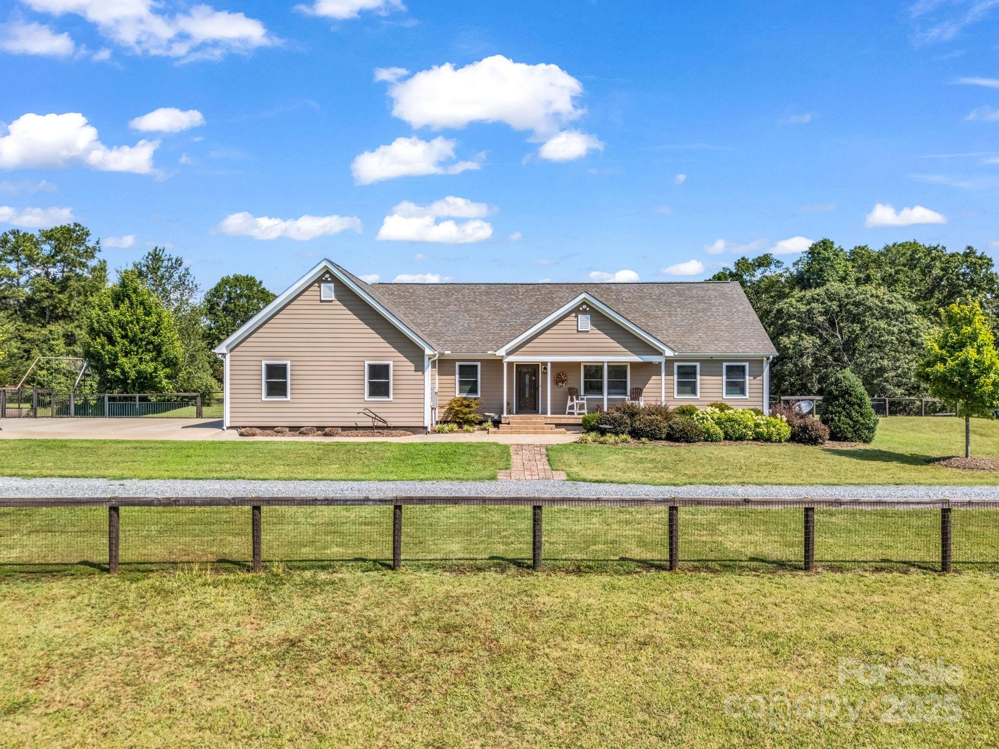 609 Green Creek Drive