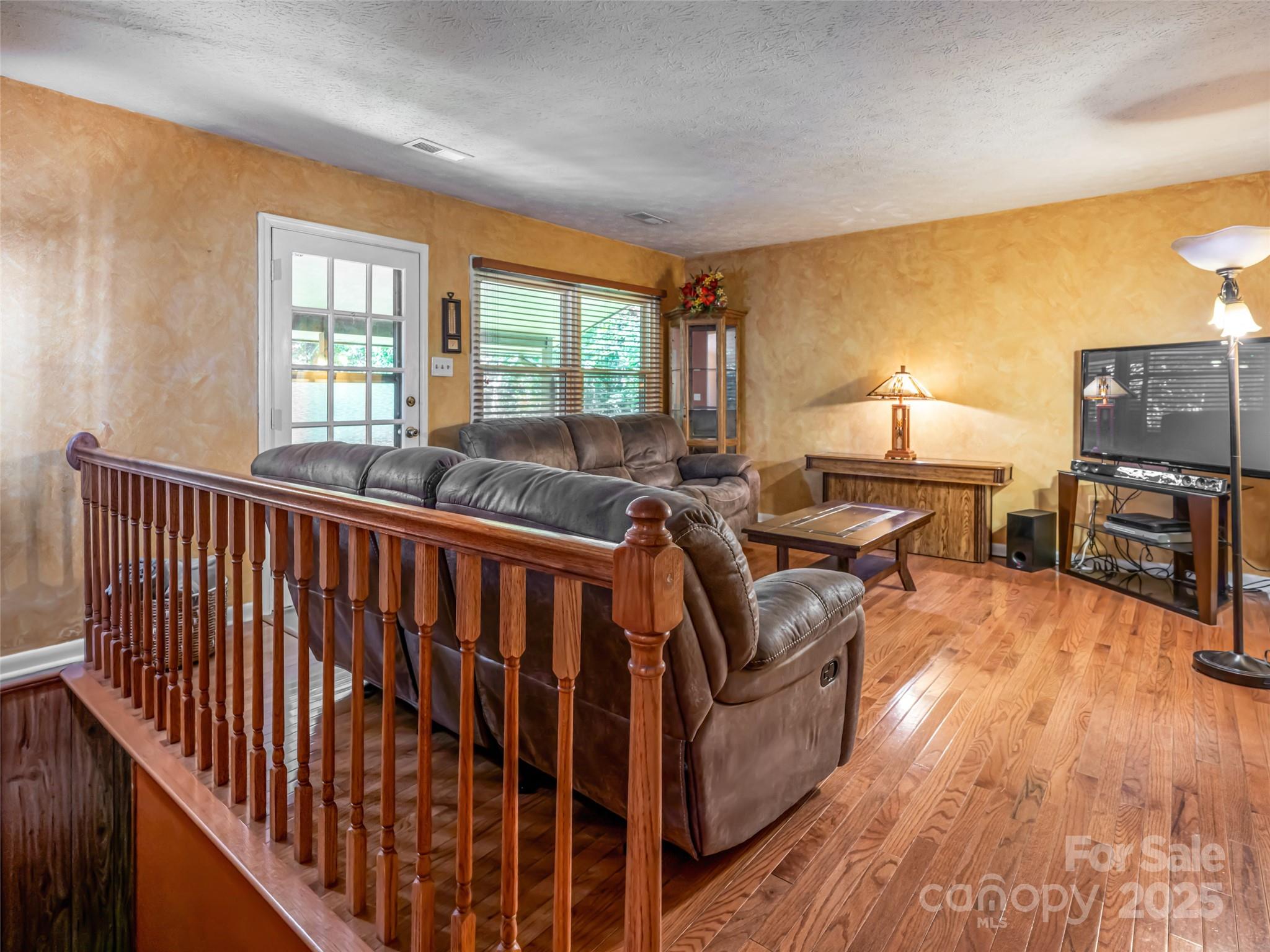 50 Tuckaway Drive