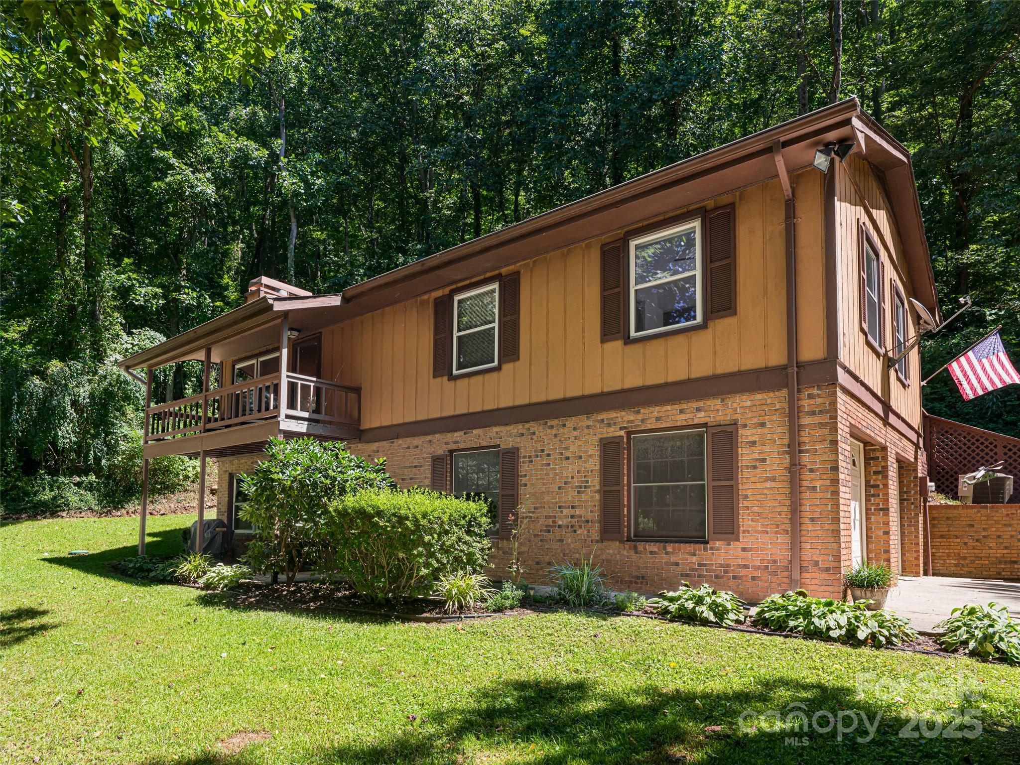 50 Tuckaway Drive