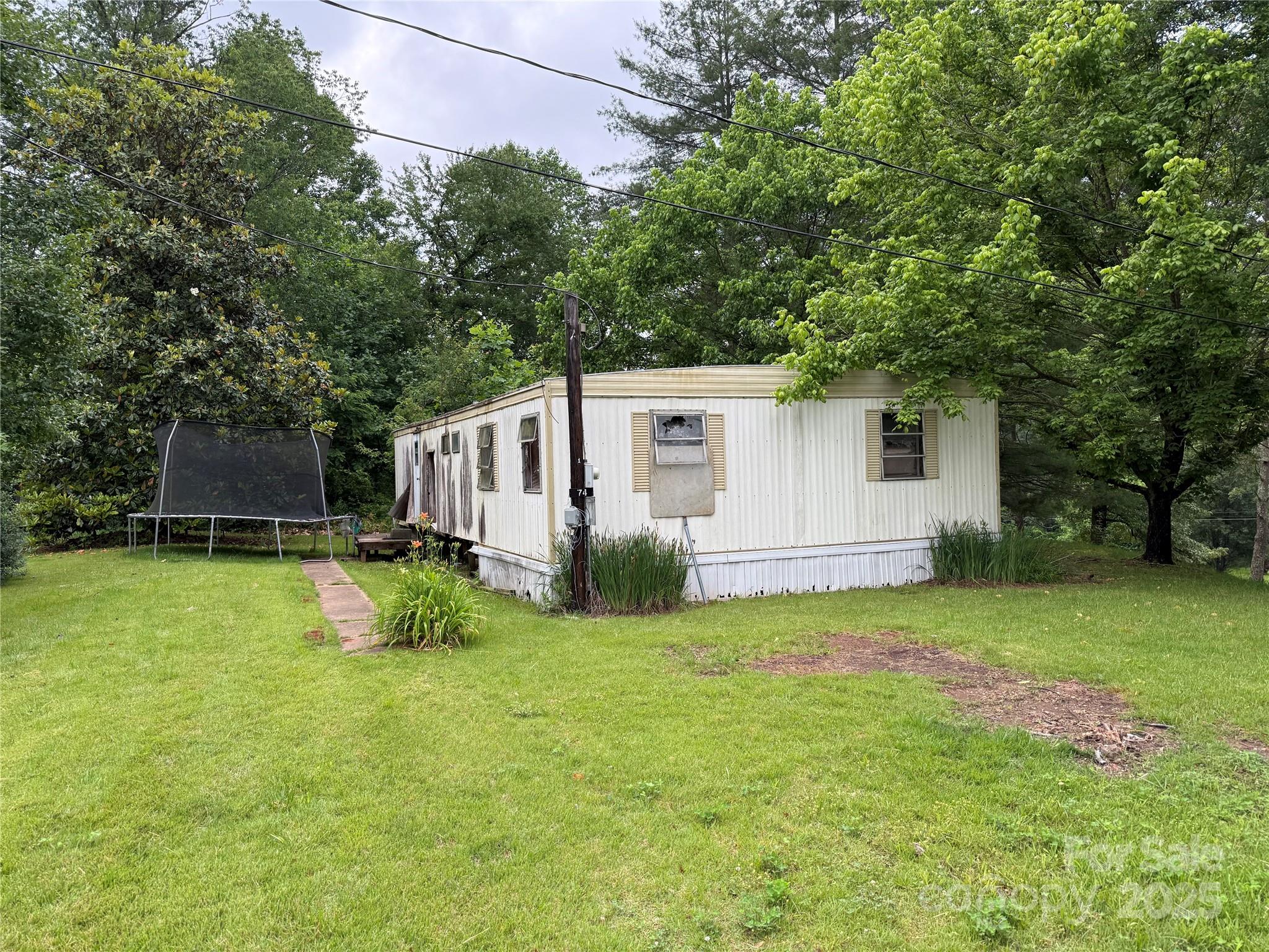 51 Elliot Park