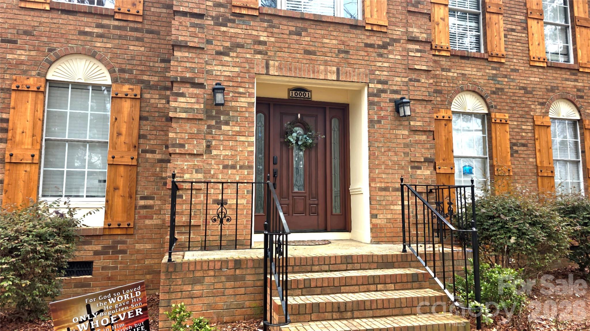 10001 White Cascade Drive