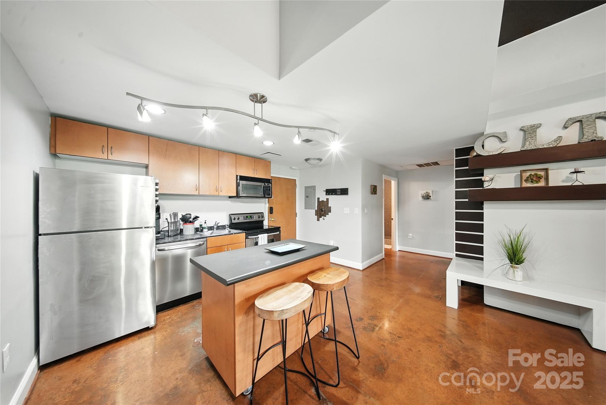 715 N Church Street 215