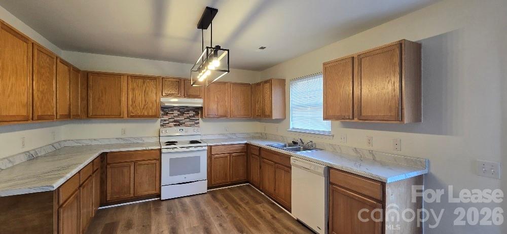 5320 Peach Place Lane