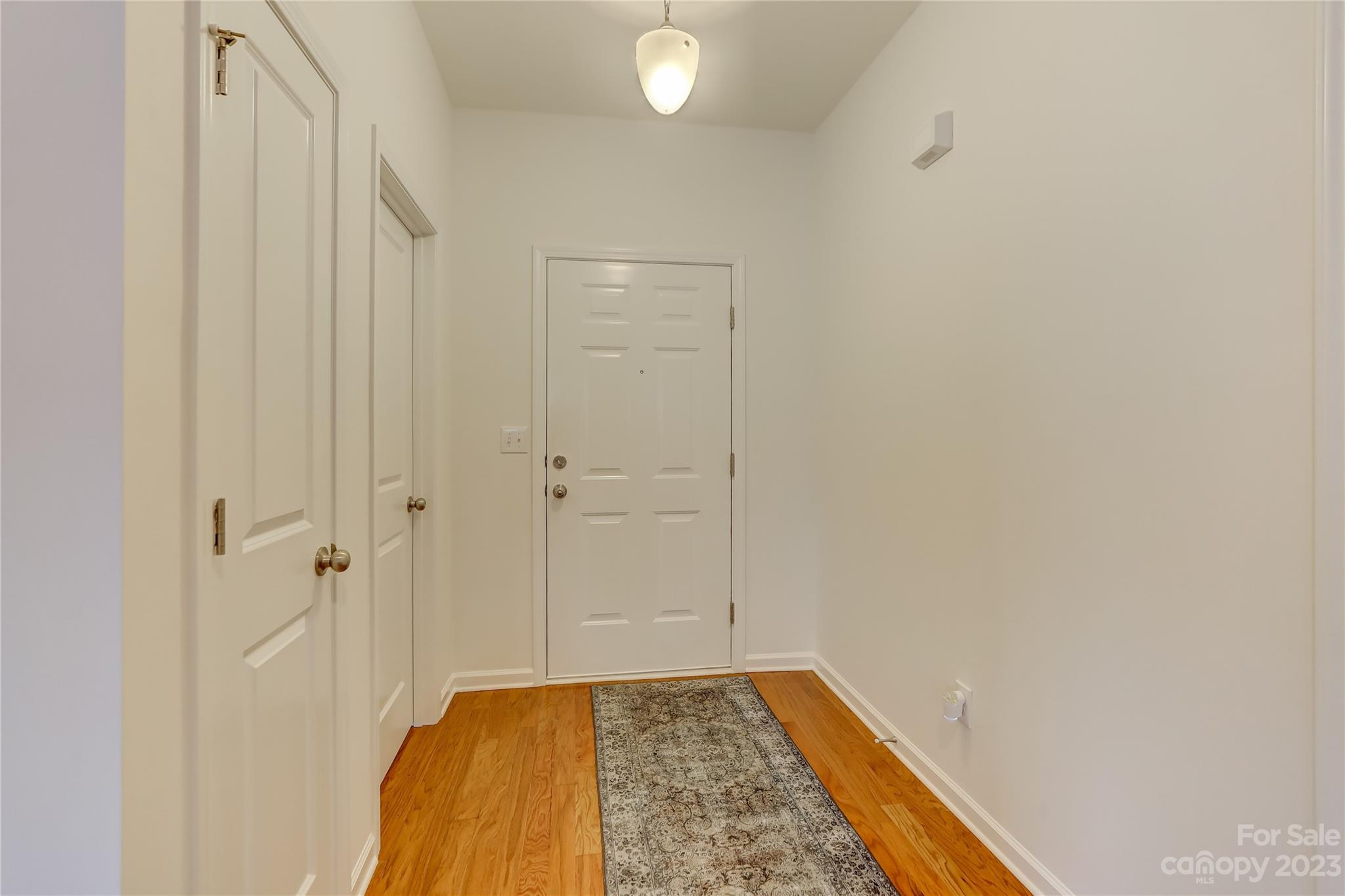 Newport Lakes - Residential