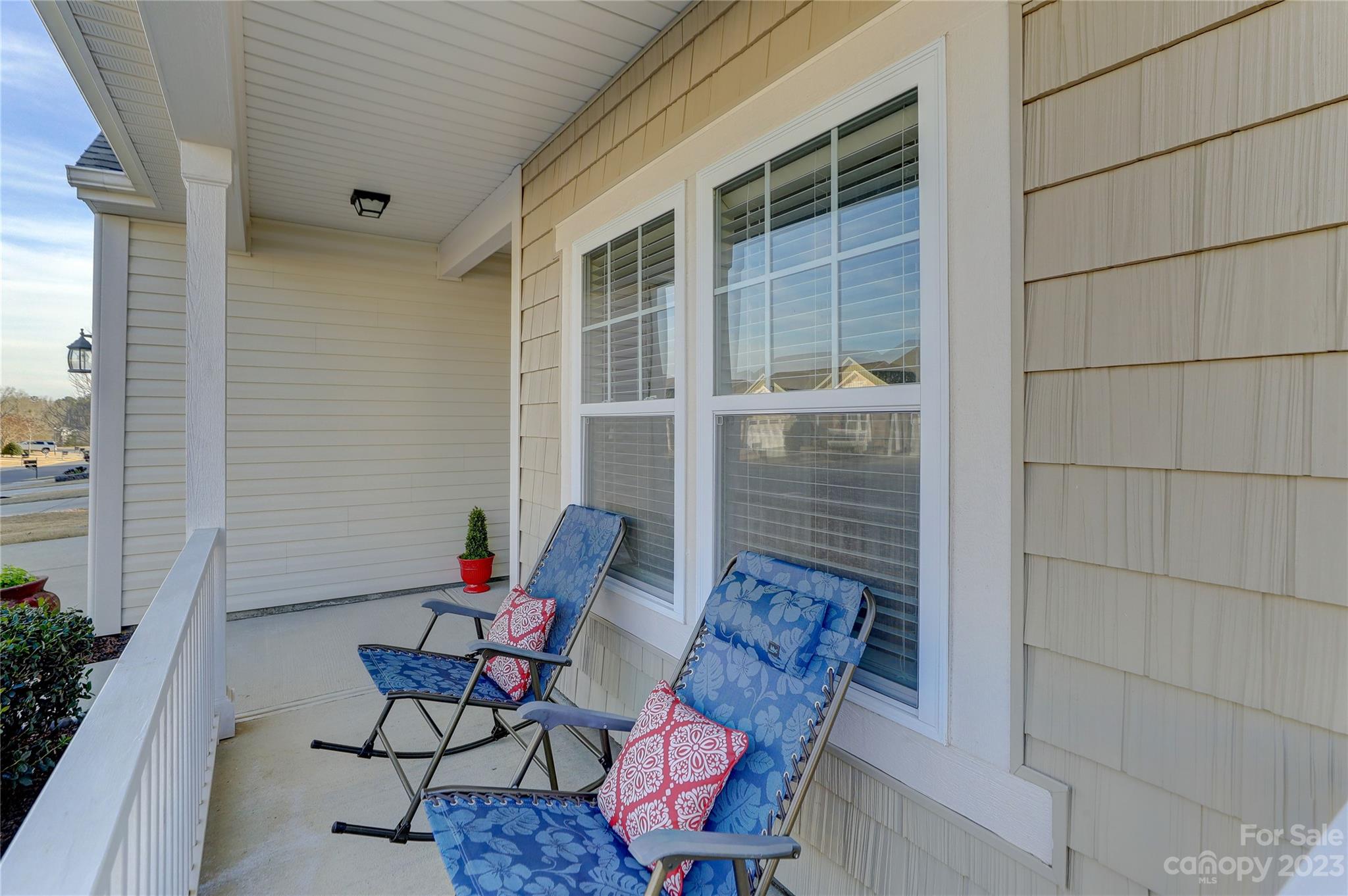 Newport Lakes - Residential