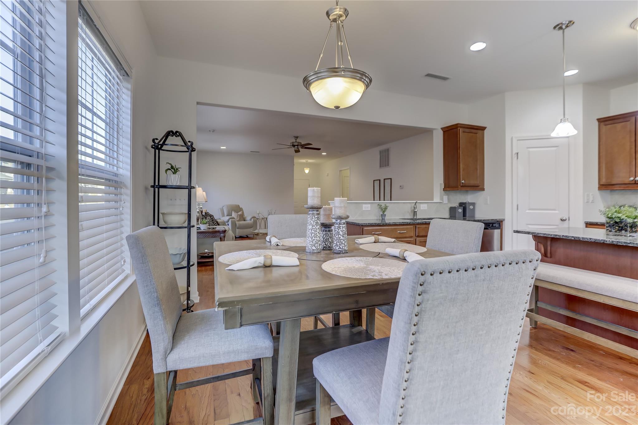 Newport Lakes - Residential