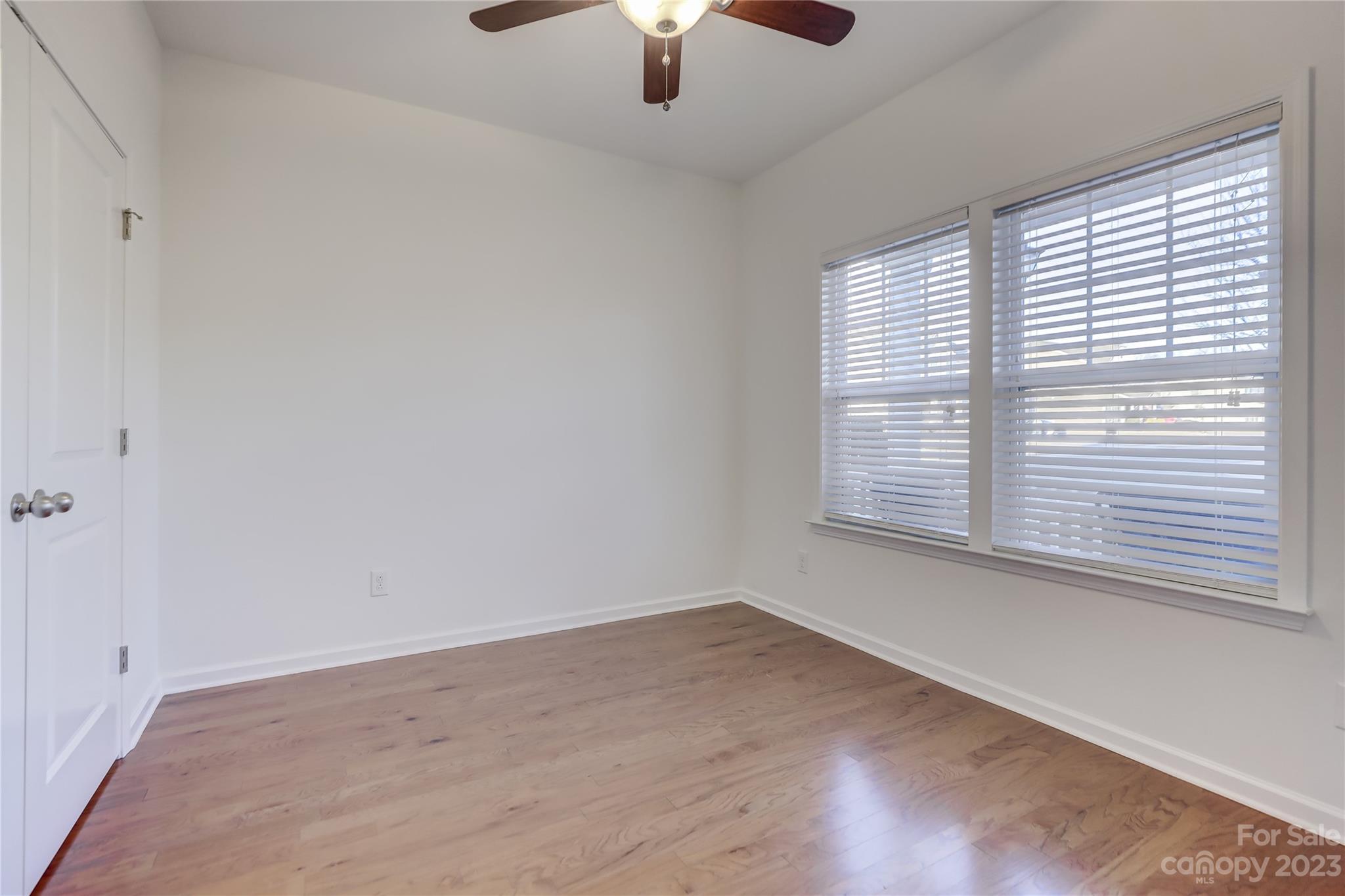 Newport Lakes - Residential