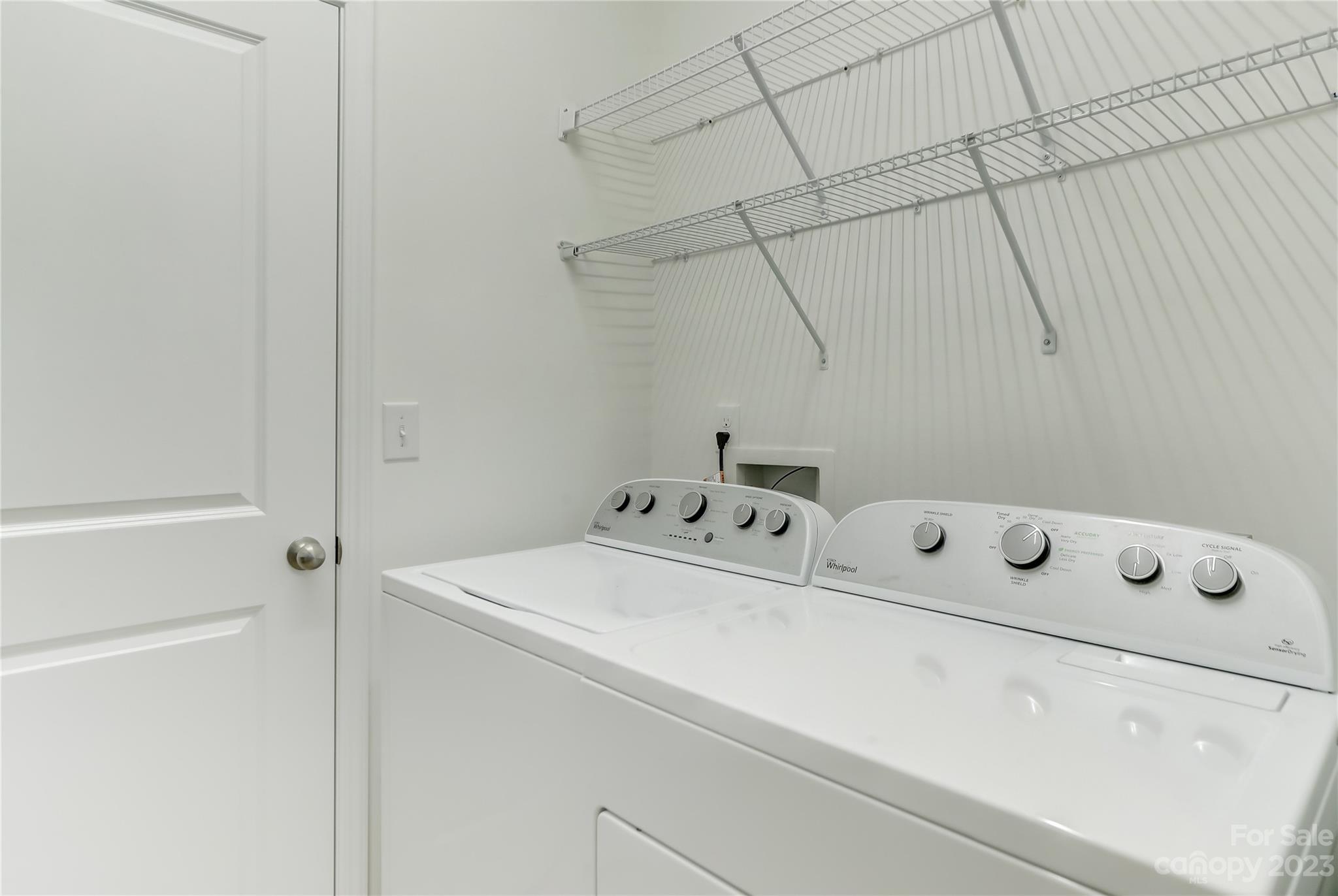 Newport Lakes - Residential