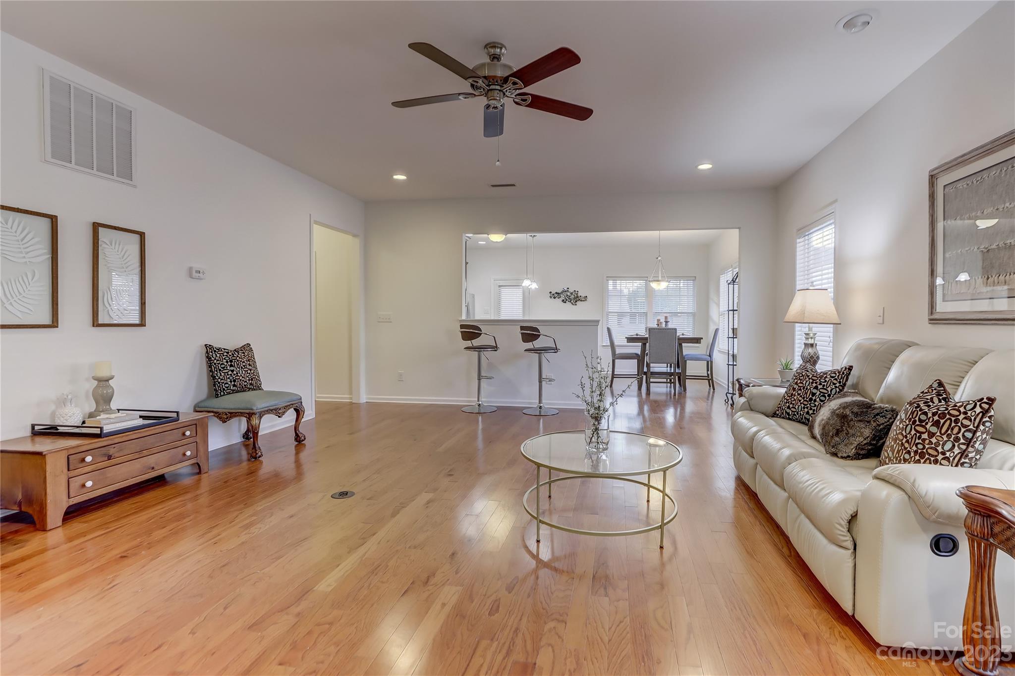 Newport Lakes - Residential