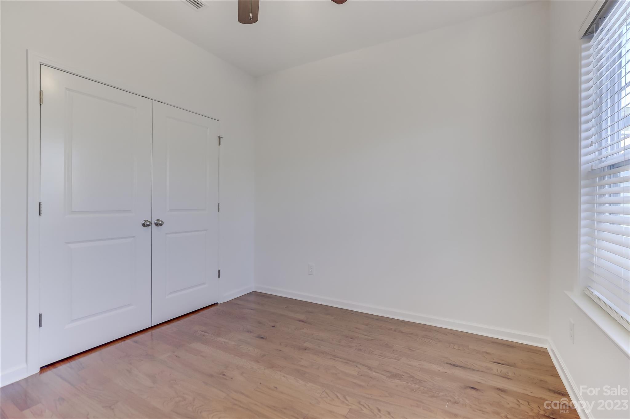 Newport Lakes - Residential