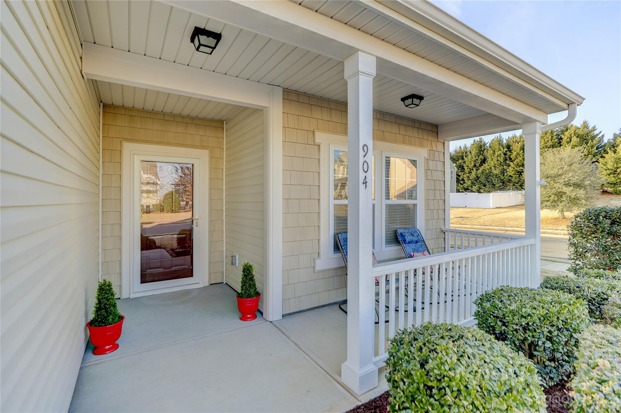 Newport Lakes - Residential