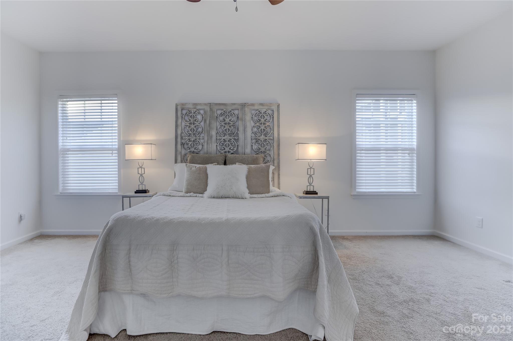 Newport Lakes - Residential