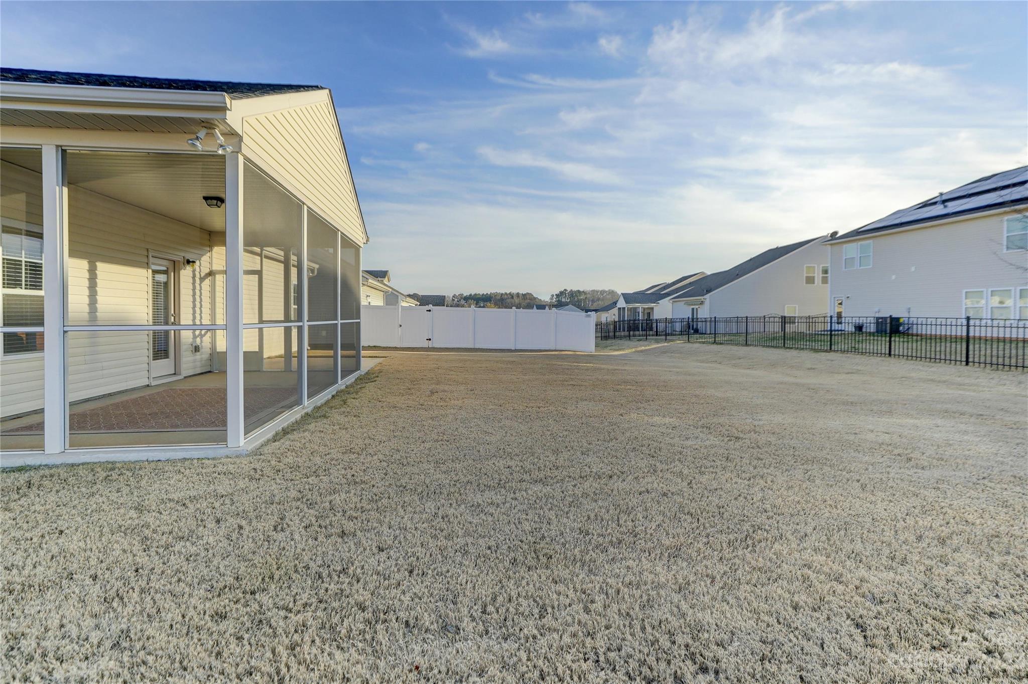 Newport Lakes - Residential