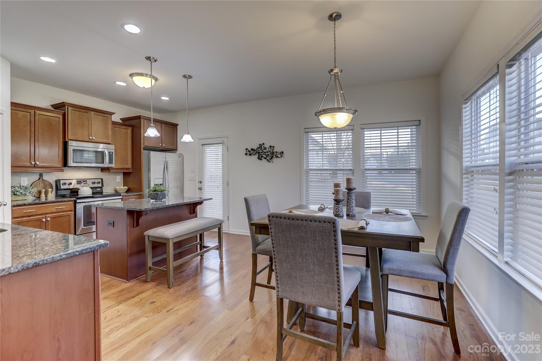 Newport Lakes - Residential