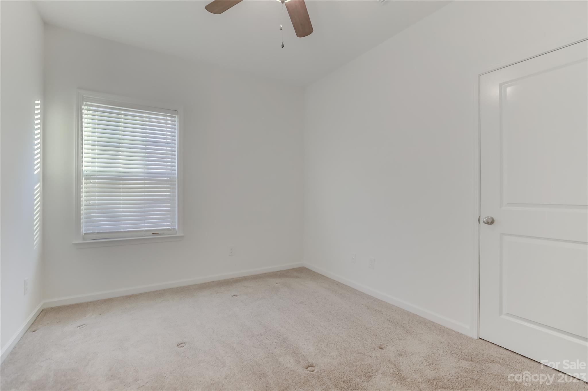 Newport Lakes - Residential