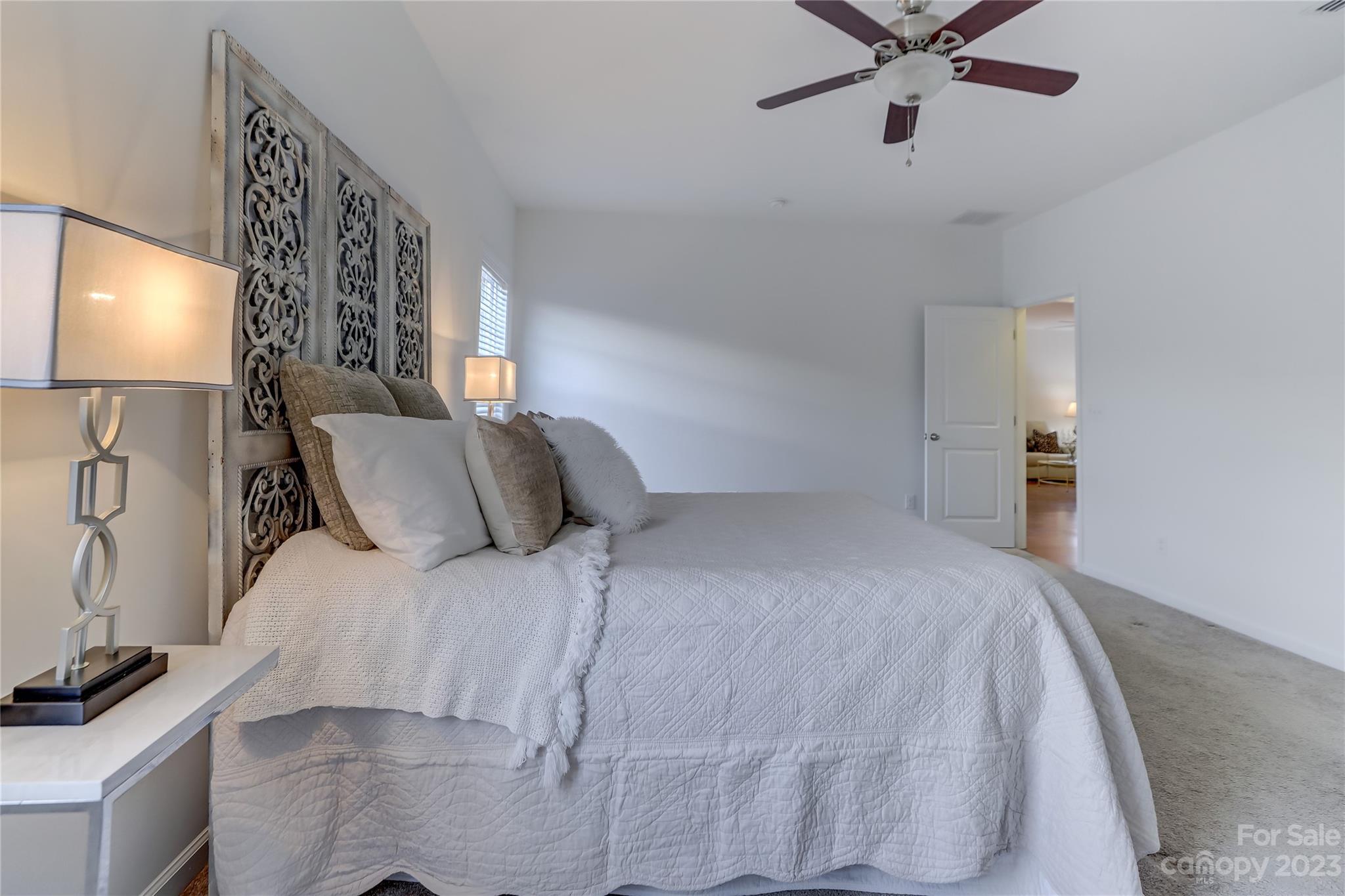 Newport Lakes - Residential