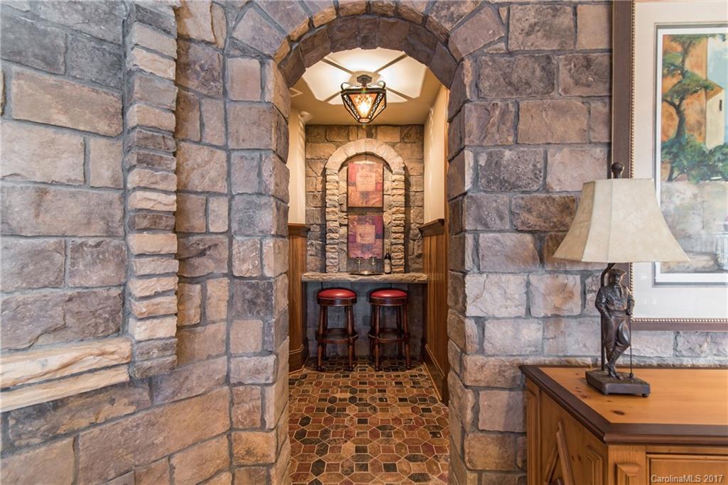 The Peninsula - Residential