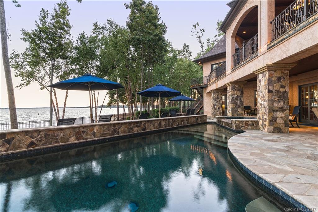 The Peninsula - Residential