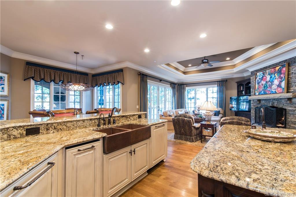 The Peninsula - Residential