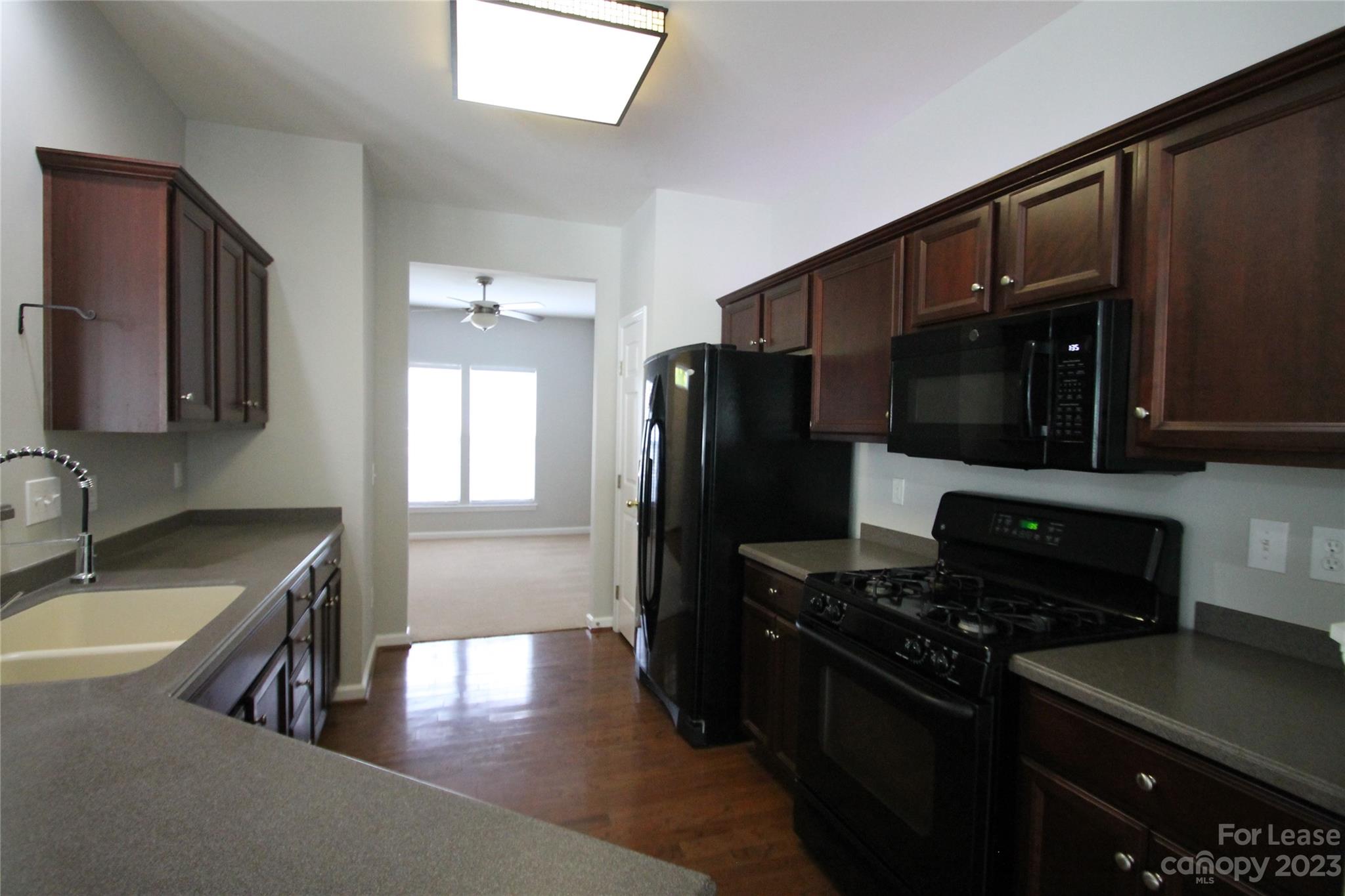 Fairway Townes - Residential Lease