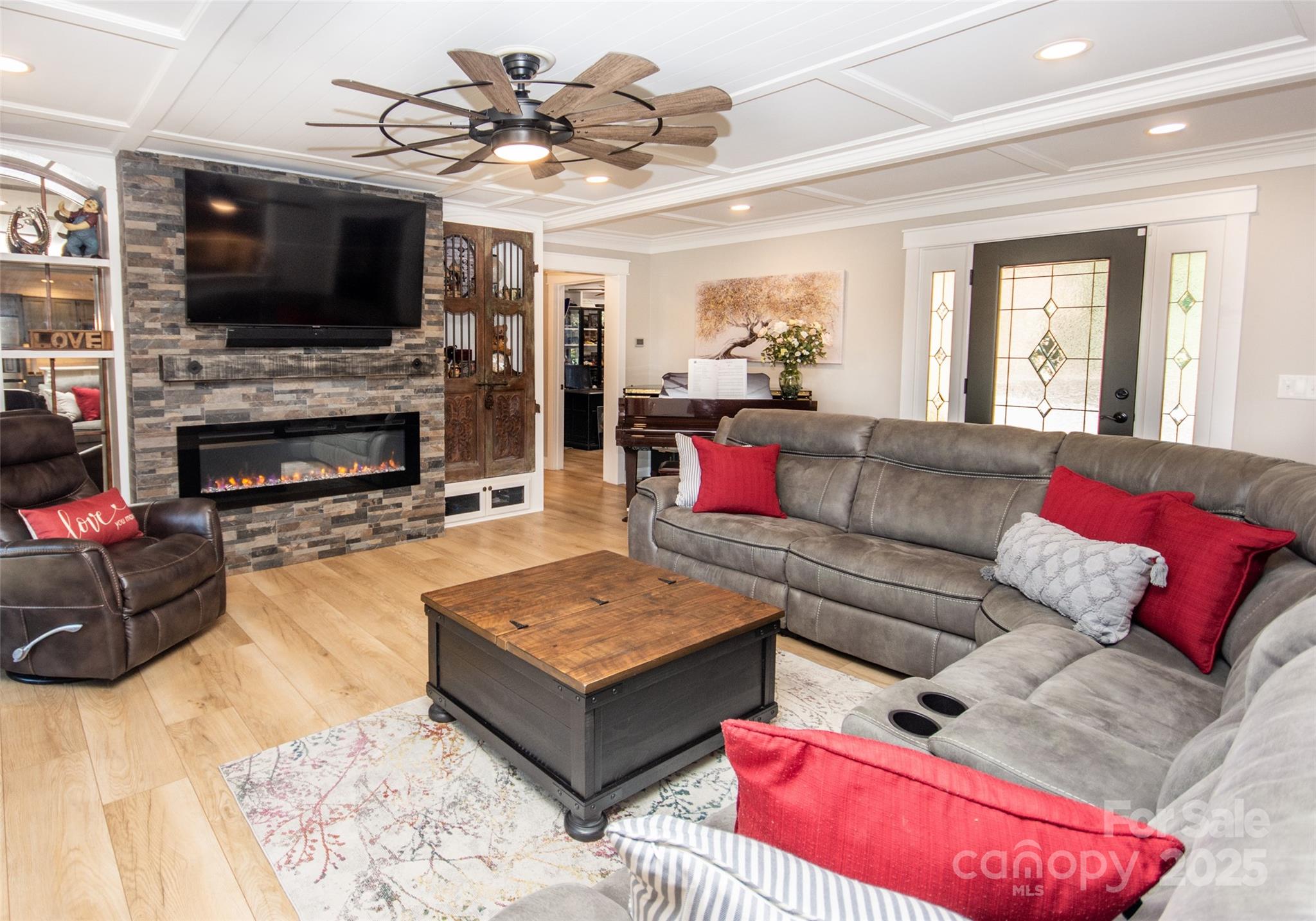 106 Seven Springs Loop