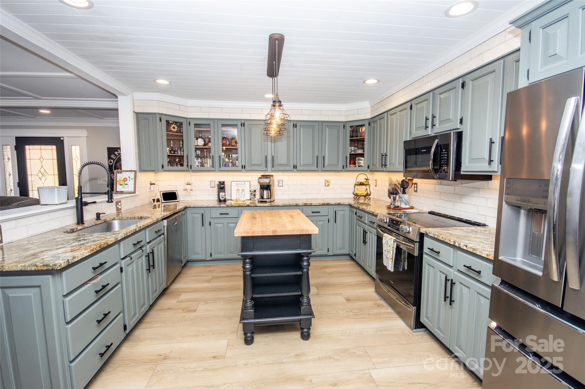 Seven Springs - Residential