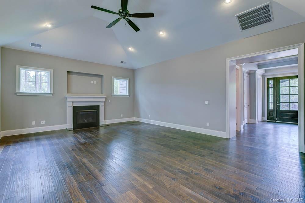 Riverchase Estates - Residential