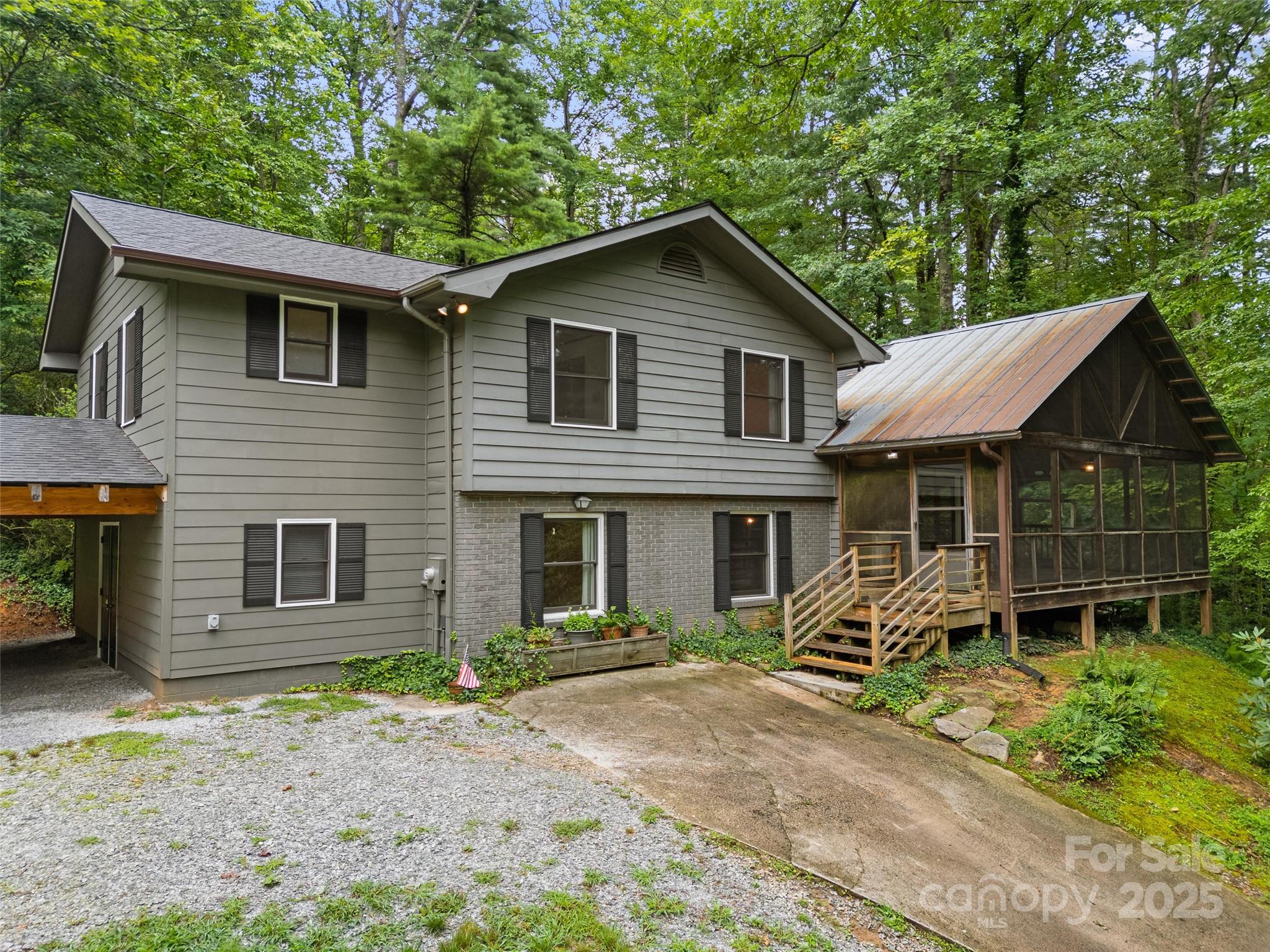 138 Stillwagon Lane