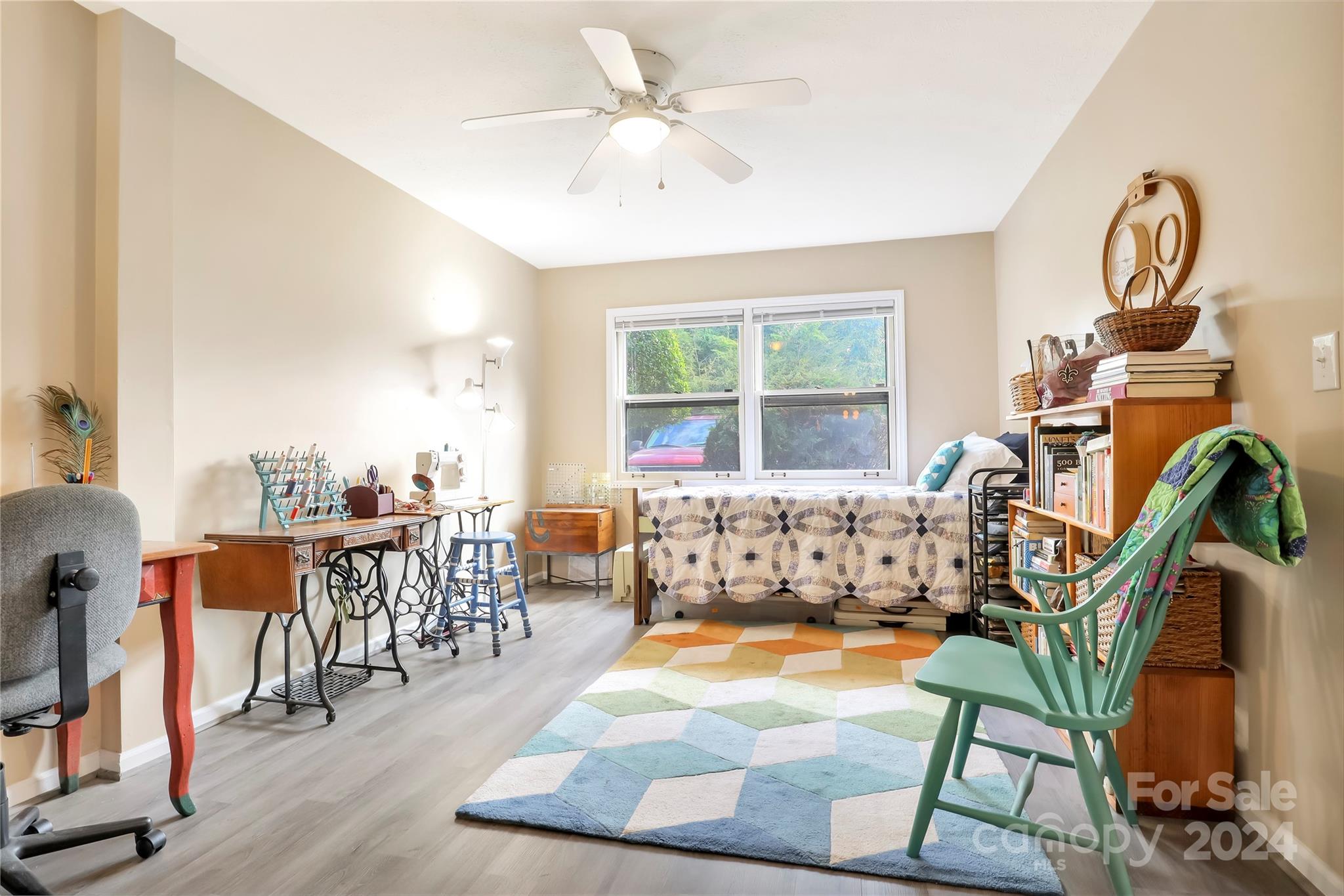 Holly Crest - Residential