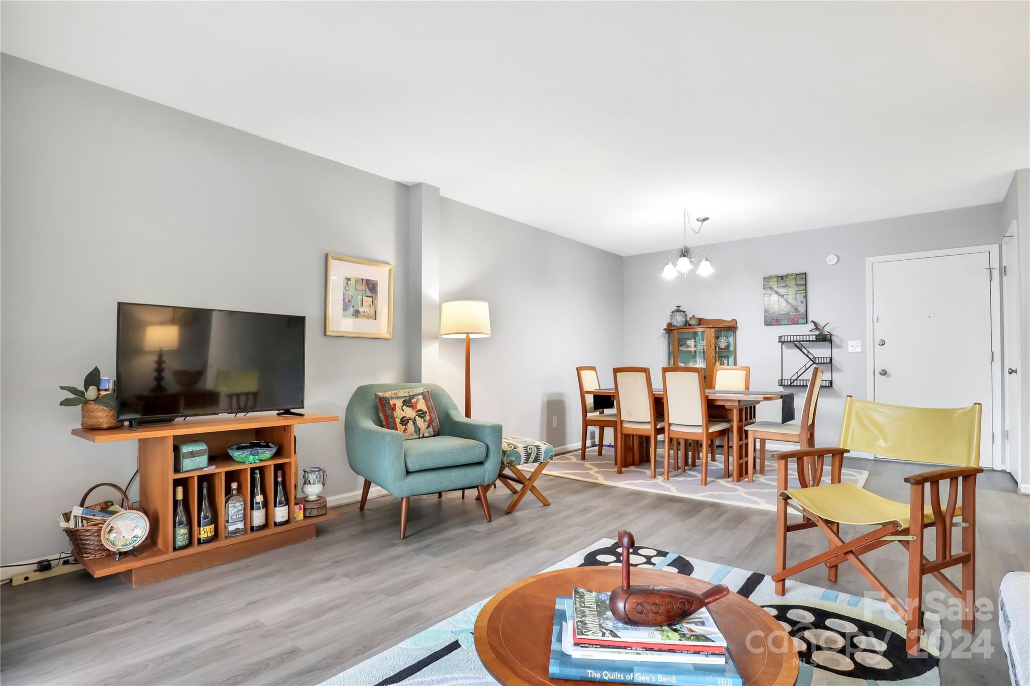 Holly Crest - Residential