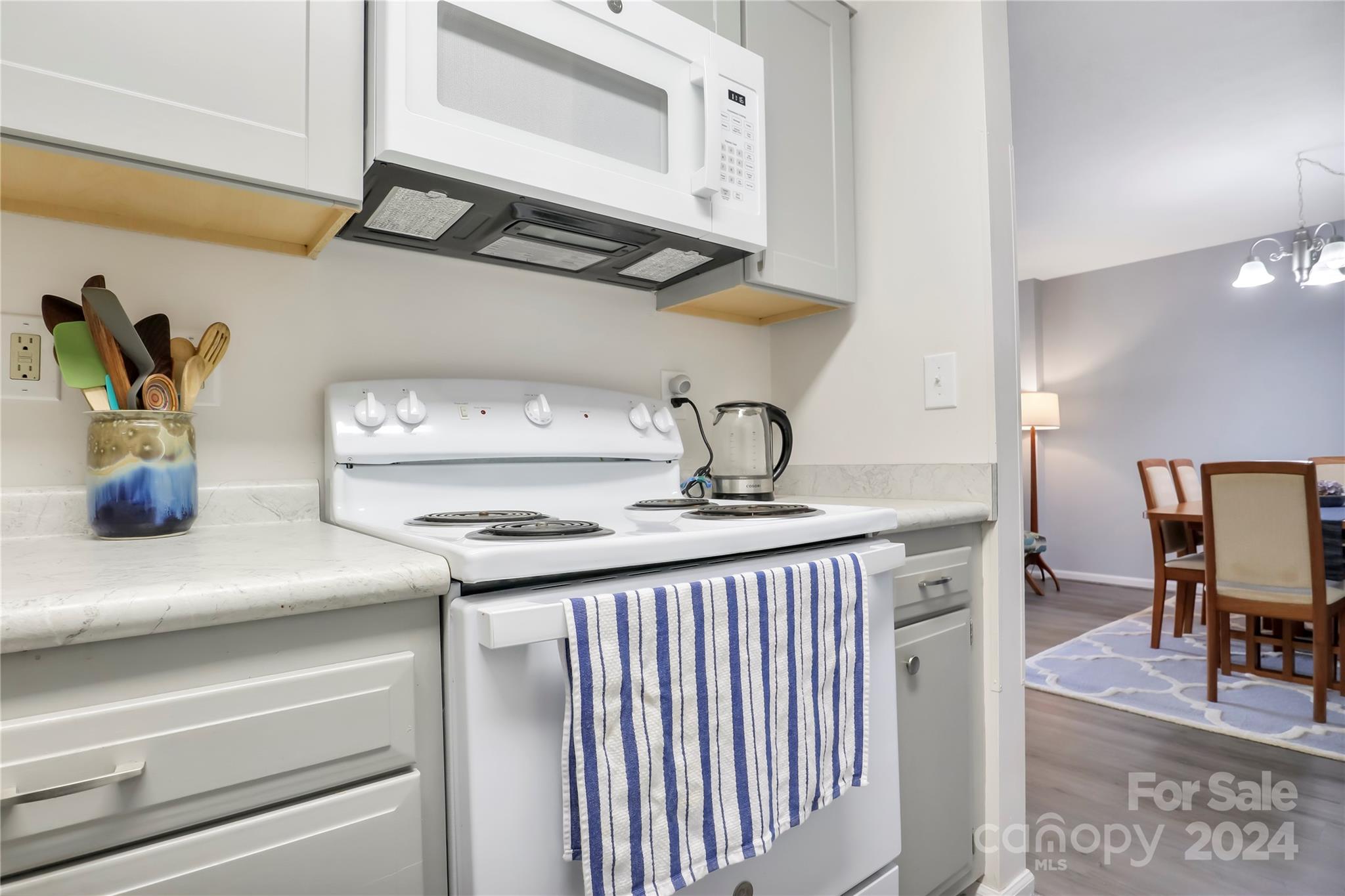 Holly Crest - Residential