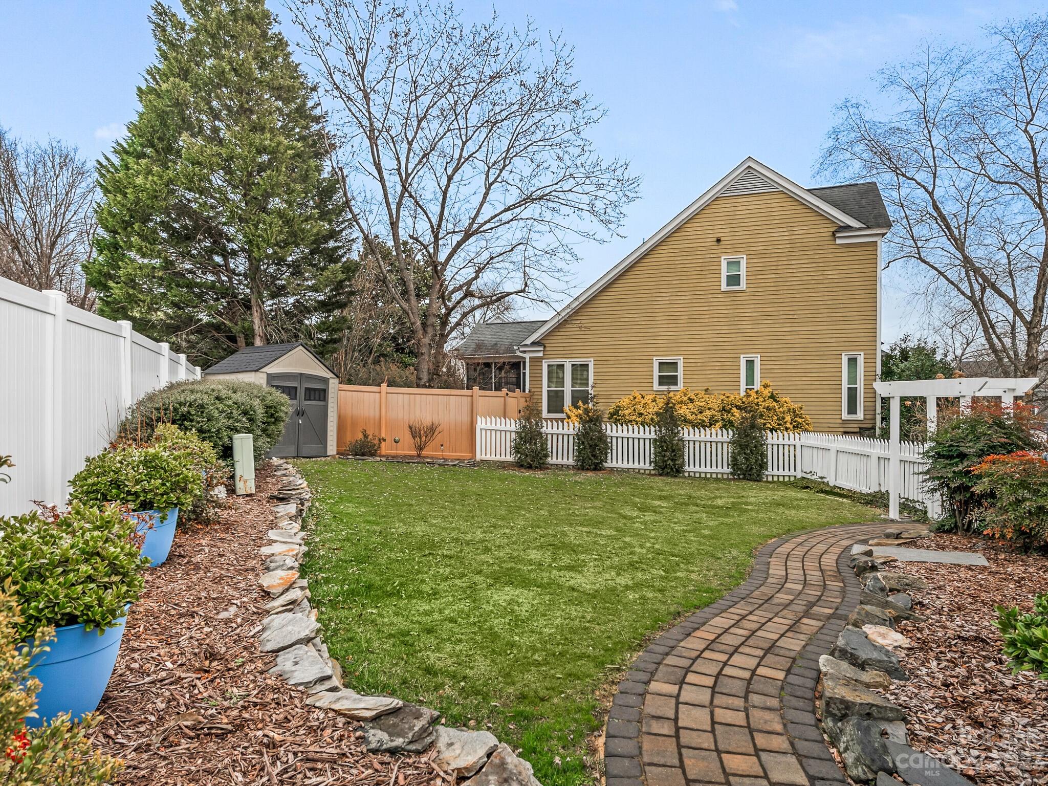 Selwyn Farms - Residential