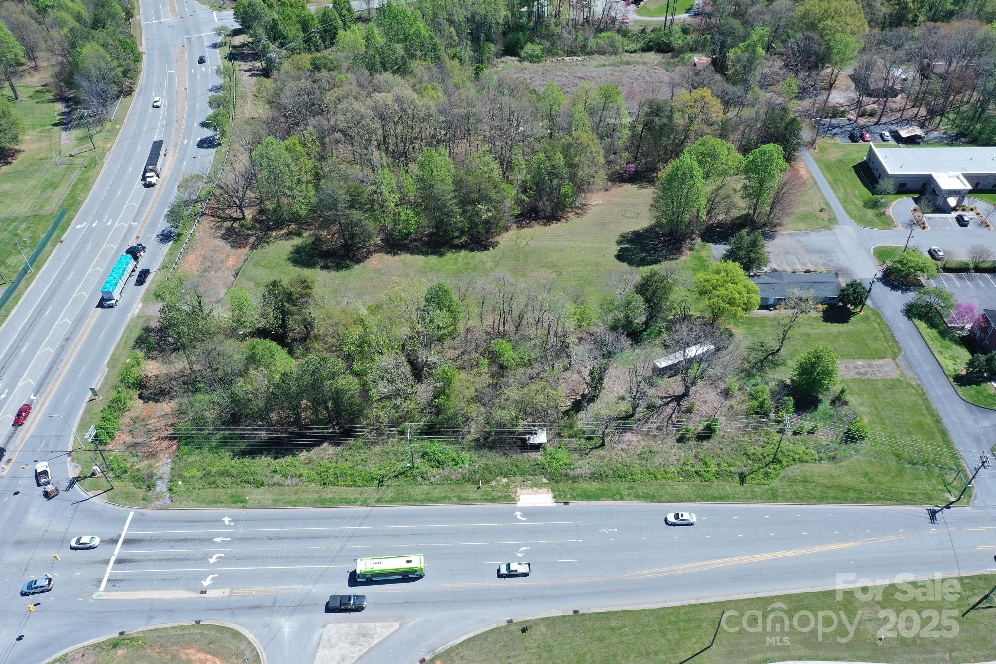 561 Fairgrove Church Road SE