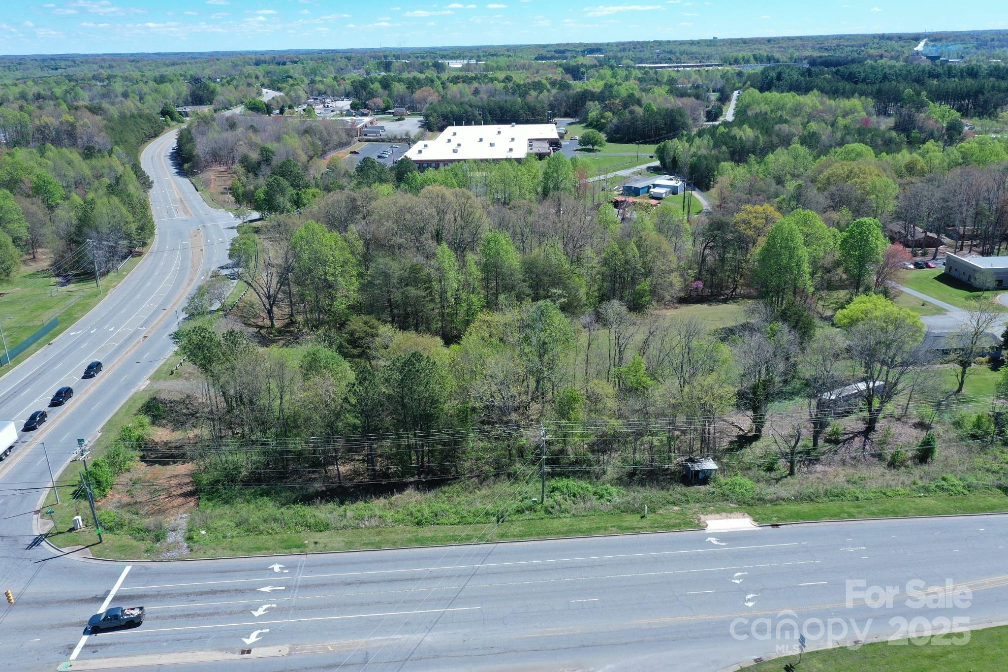 561 Fairgrove Church Road SE