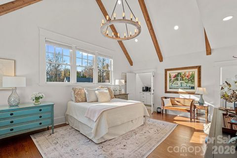 Photo of 206 Meadowbrook Road, Charlotte, NC 28211 (MLS # 4372338)