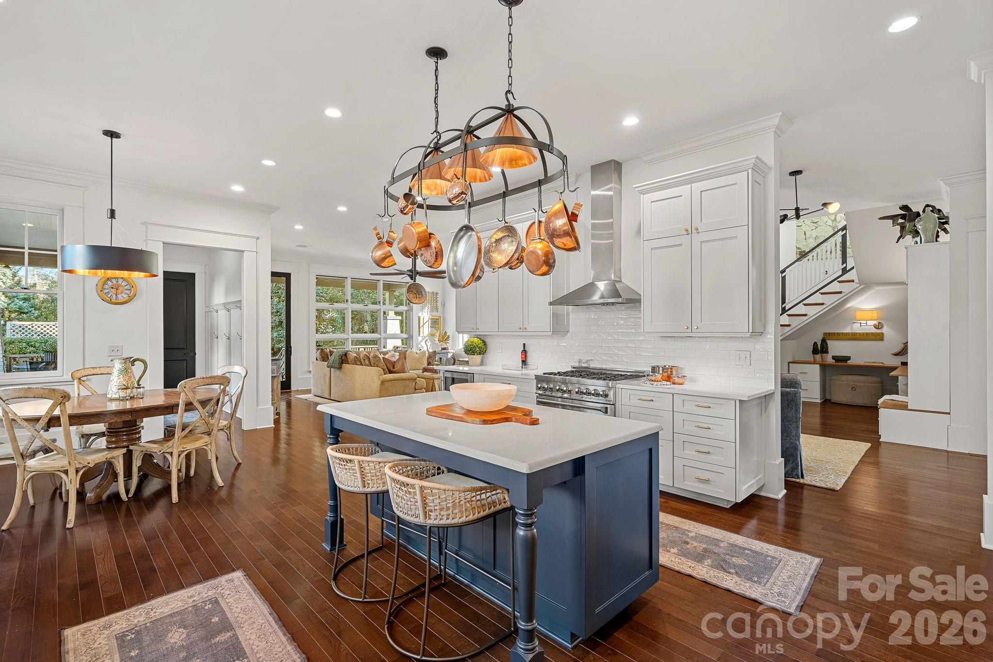 206 Meadowbrook Road