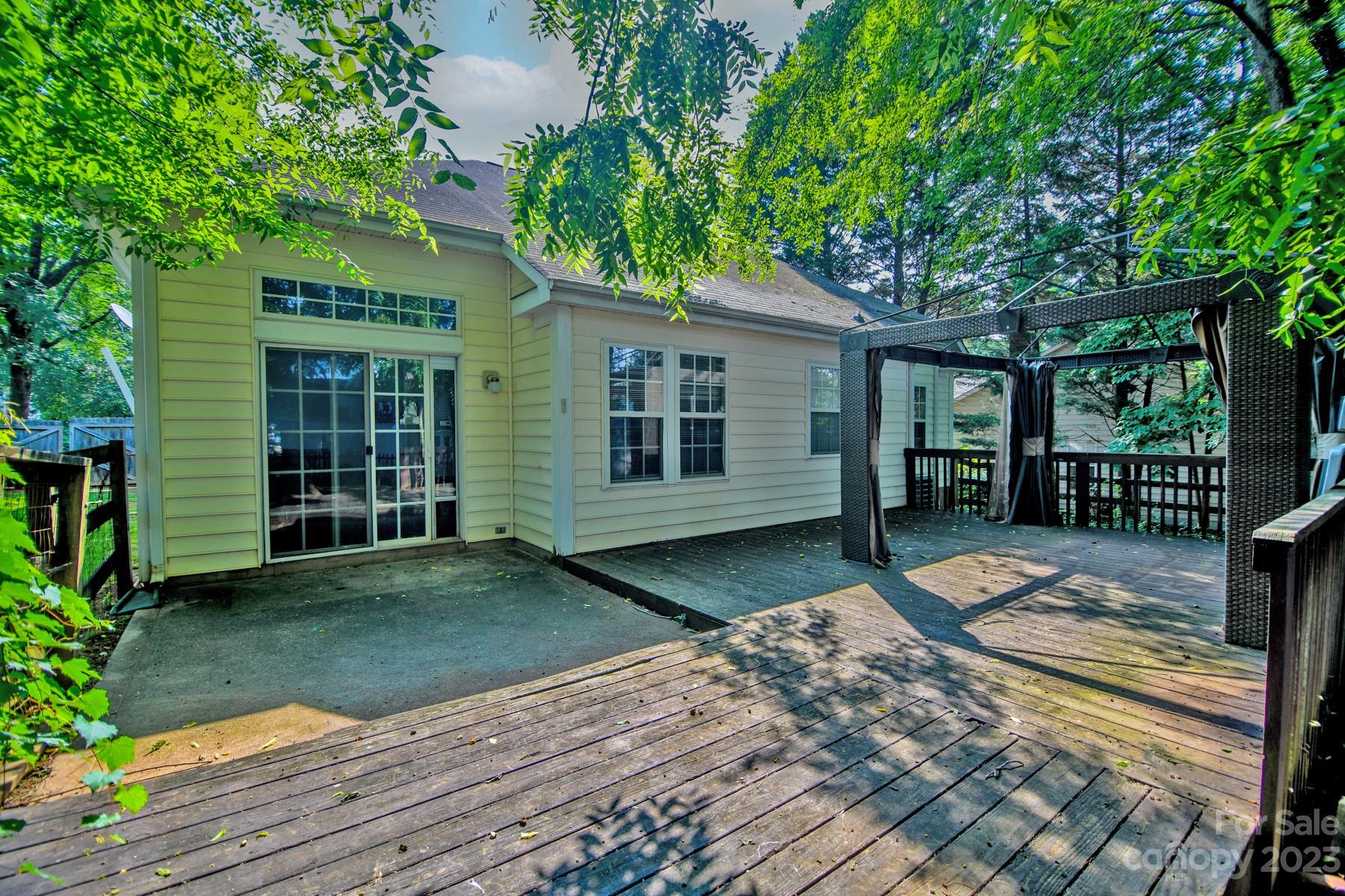 Mcdowell Meadows - Residential