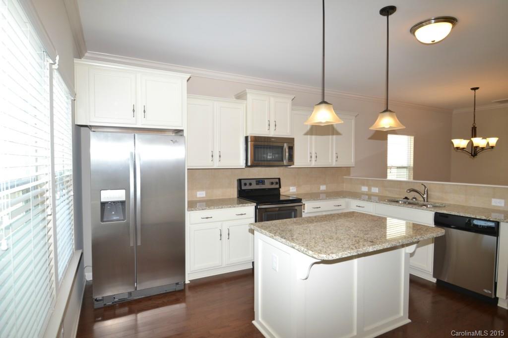 The Oaks At Mcilwaine - Residential Lease